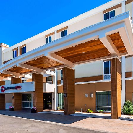 Best Western Plus North Shore Hotel Danvers Exterior photo